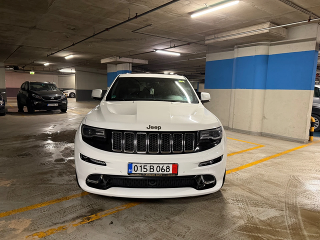 Jeep Grand cherokee 6.4 V8 HEMI SRT8 Automatic - автомобили, коли, обяви за нови и употребявани 1