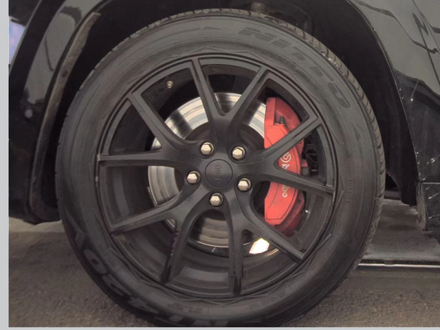 Jeep Grand cherokee 2017 Jeep Grand Cherokee SRT - автомобили, коли, обяви за нови и употребявани 6