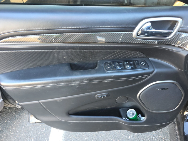 Jeep Grand cherokee 2017 Jeep Grand Cherokee SRT - автомобили, коли, обяви за нови и употребявани 7