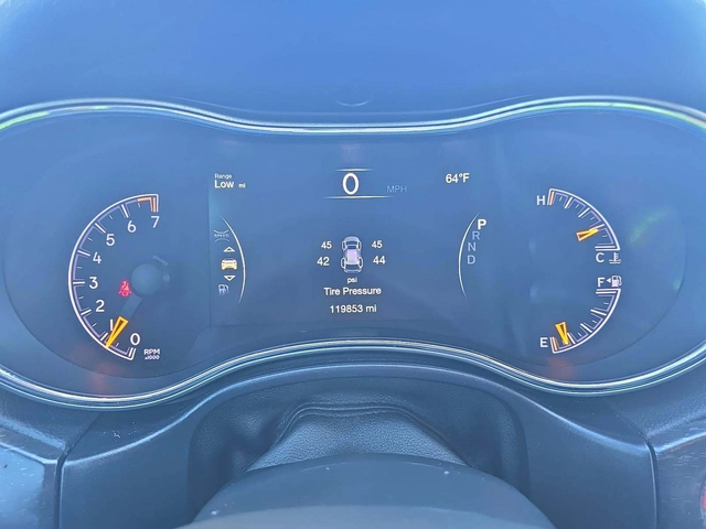 Jeep Grand cherokee Laredo - автомобили, коли, обяви за нови и употребявани 6