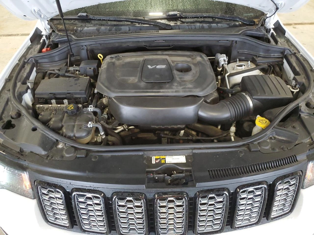 Jeep Grand cherokee 3.6V6* 4X4* LAREDO - автомобили, коли, обяви за нови и употребявани 11