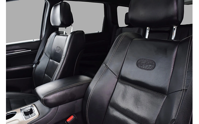 Jeep Grand cherokee OVERLAND* DISTRONIK* BI-XENON* PANO* V6 PENTASTAR - автомобили, коли, обяви за нови и употребявани 11