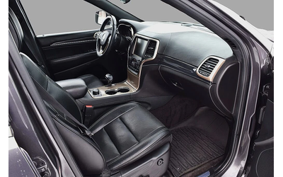 Jeep Grand cherokee OVERLAND* DISTRONIK* BI-XENON* PANO* V6 PENTASTAR - автомобили, коли, обяви за нови и употребявани 12