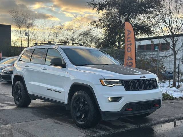 Jeep Grand cherokee TRAILHAWK| V6| BI-XENON| PANO - автомобили, коли, обяви за нови и употребявани 2