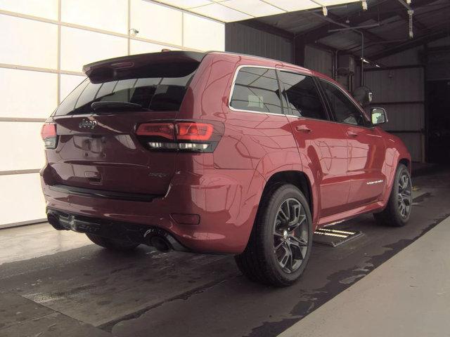 Jeep Grand cherokee SRT* 6.2* V8* ПОДГРЕВ* КАМЕРА* КЕЙЛЕС* LANE* ASSIS - автомобили, коли, обяви за нови и употребявани 1