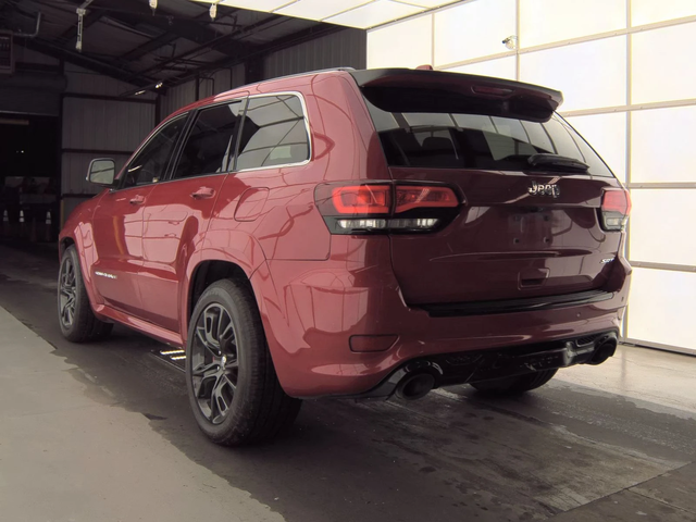 Jeep Grand cherokee SRT* 6.2* V8* ПОДГРЕВ* КАМЕРА* КЕЙЛЕС* LANE* ASSIS - автомобили, коли, обяви за нови и употребявани 3