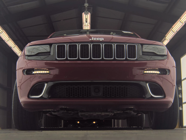 Jeep Grand cherokee SRT* 6.2* V8* ПОДГРЕВ* КАМЕРА* КЕЙЛЕС* LANE* ASSIS - автомобили, коли, обяви за нови и употребявани 6
