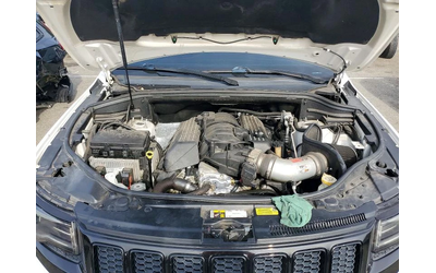 Jeep Grand cherokee SRT8* 6.4L V8 470HP* Кожа* ПАНО* CARFAX - автомобили, коли, обяви за нови и употребявани 11