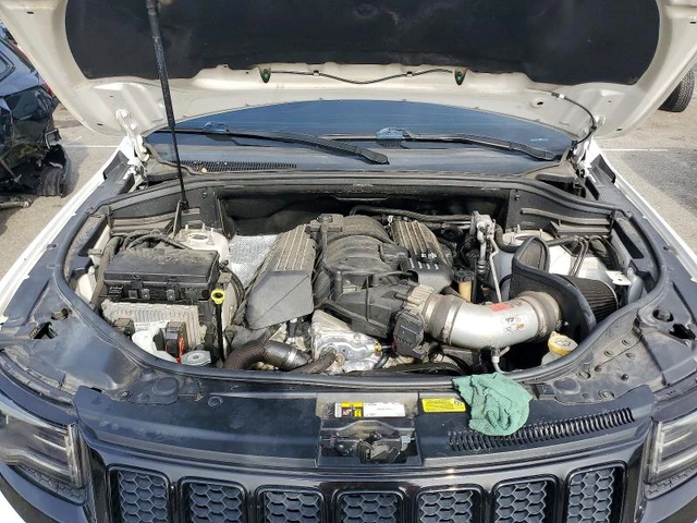 Jeep Grand cherokee SRT8* 6.4L V8 470HP* Кожа* ПАНО* CARFAX - автомобили, коли, обяви за нови и употребявани 11