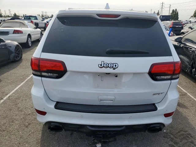 Jeep Grand cherokee SRT8* 6.4L V8 470HP* Кожа* ПАНО* CARFAX - автомобили, коли, обяви за нови и употребявани 5