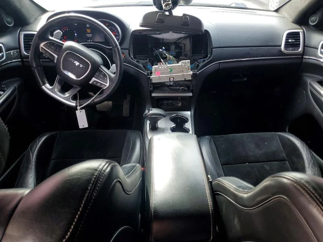 Jeep Grand cherokee SRT8* 6.4L V8 470HP* Кожа* ПАНО* CARFAX - автомобили, коли, обяви за нови и употребявани 7