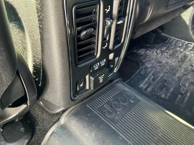 Jeep Grand cherokee 5.7* V8* 8ZF* ПОДГРЕВ* ОБДУХВАНЕ* ДИСТРОНИК* КАМЕР - автомобили, коли, обяви за нови и употребявани 15