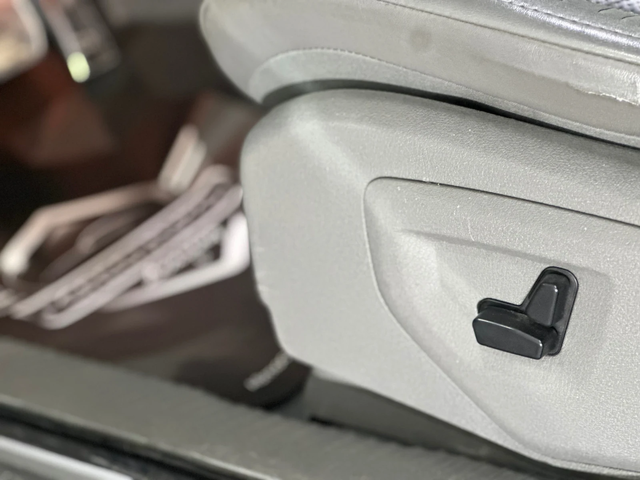 Jeep Grand cherokee 5.7i - автомобили, коли, обяви за нови и употребявани 10