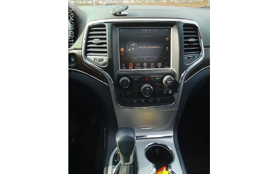 Jeep Grand cherokee 4WD* OVERLAND* ОБДУХ* ПОДГРЕВИ* HARMAN KARDON* PAN - автомобили, коли, обяви за нови и употребявани 13