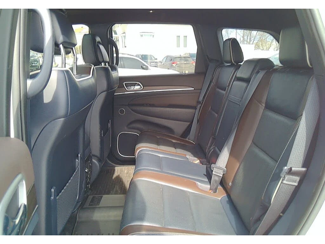 Jeep Grand cherokee 4WD* OVERLAND* ОБДУХ* ПОДГРЕВИ* HARMAN KARDON* PAN - автомобили, коли, обяви за нови и употребявани 8