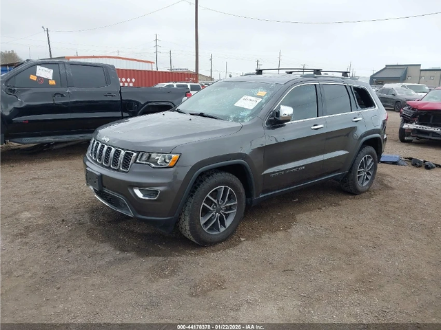 Jeep Grand cherokee 4WD* ПОДГРЕВ* ПАНО* КАМЕРА* CARPLAY - автомобили, коли, обяви за нови и употребявани 1