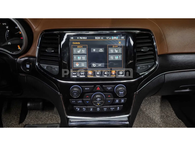 Jeep Grand cherokee 2020* SUMMIT* HARMAN* DISTRONIK* 8ZF* PANO* ОБДУХ* - автомобили, коли, обяви за нови и употребявани 10