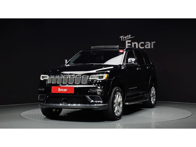 Jeep Grand cherokee 2019* SUMMIT* HARMAN* PANO* ОБДУХ* FULL* КРАЙНА ЦЕ - автомобили, коли, обяви за нови и употребявани 0