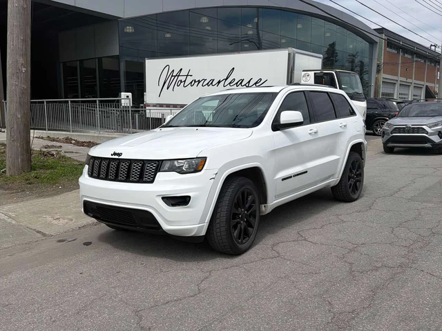 Jeep Grand cherokee | Altitude | 3.6L | PANO | CARFAX | - автомобили, коли, обяви за нови и употребявани 0