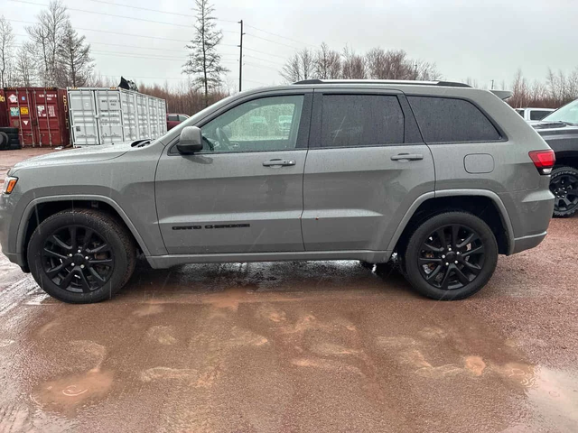 Jeep Grand cherokee Altitude| DISTRONIC| ШИБИДАХ| ПОДГРЕВИ| КЛИП МОТОР - автомобили, коли, обяви за нови и употребявани 2