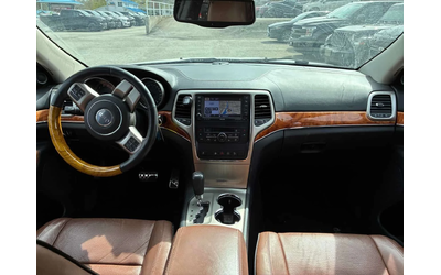 Jeep Grand cherokee * Overland * CARFAX * PANO * KEYLESS - автомобили, коли, обяви за нови и употребявани 10