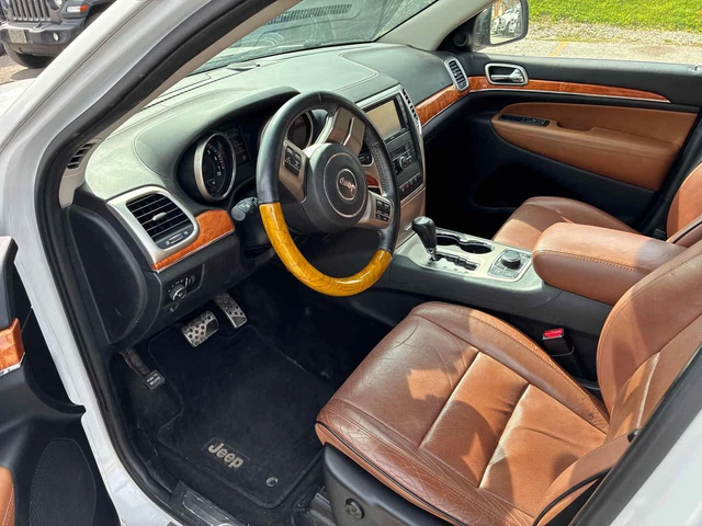 Jeep Grand cherokee * Overland * CARFAX * PANO * KEYLESS - автомобили, коли, обяви за нови и употребявани 4