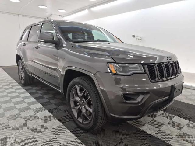Jeep Grand cherokee 80TH ANNIVERSARY EDITION| ПАНО| 2 КЛЮЧА| ОБДУХ - автомобили, коли, обяви за нови и употребявани 1