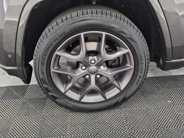Jeep Grand cherokee 80TH ANNIVERSARY EDITION| PANO| 2 КЛЮЧА| - автомобили, коли, обяви за нови и употребявани 4
