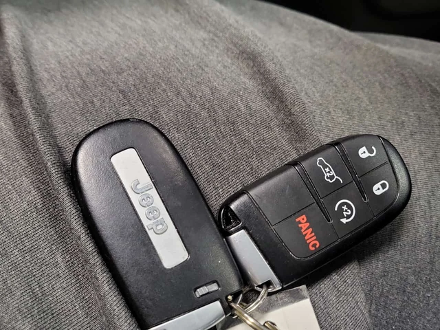 Jeep Grand cherokee SUMMIT/ОБДУХВАНЕ/ПАНОРАМА - автомобили, коли, обяви за нови и употребявани 13