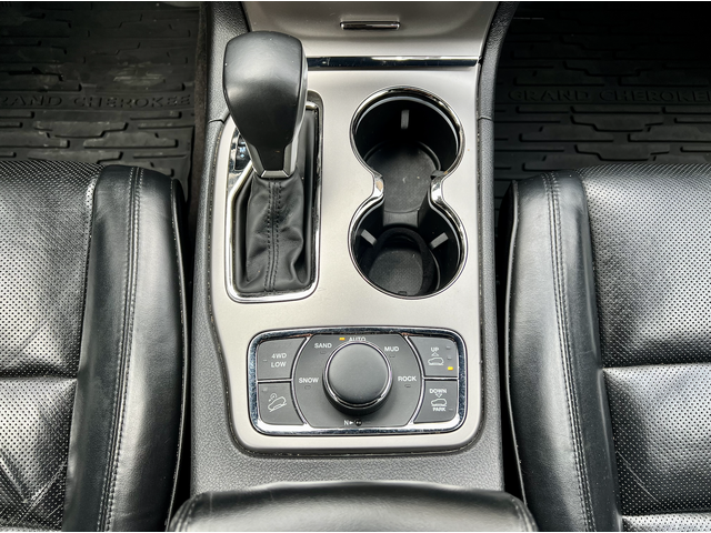 Jeep Grand cherokee 5.7 V8 HEMI Summit AWD - автомобили, коли, обяви за нови и употребявани 6