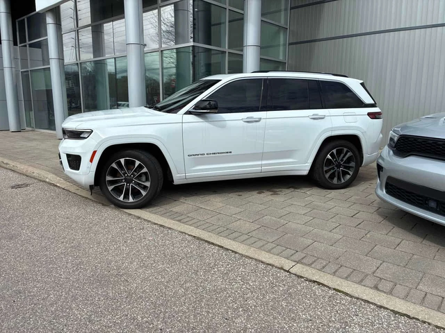 Jeep Grand cherokee * Overland * ОБДУХВАНЕ * ДИСТРОНИК * ПАНОРАМА - автомобили, коли, обяви за нови и употребявани 1