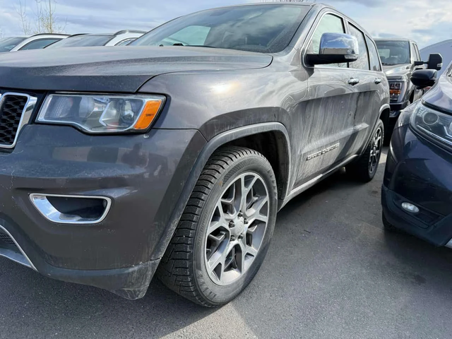 Jeep Grand Cherokee | Limited | PANO | ПОДГРЕВИ | ДВА КЛЮЧА - автомобили, коли, обяви за нови и употребявани 1