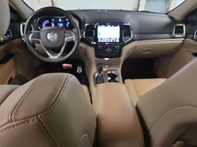 Jeep Grand Cherokee 3.6L V6 * LIMITED * CARFAX * Без инциденти * - автомобили, коли, обяви за нови и употребявани 6
