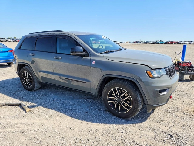 Jeep Grand cherokee TRAILHAWK / 5.7 / ПАНОРАМА / ПОДГРЕВИ - автомобили, коли, обяви за нови и употребявани 0
