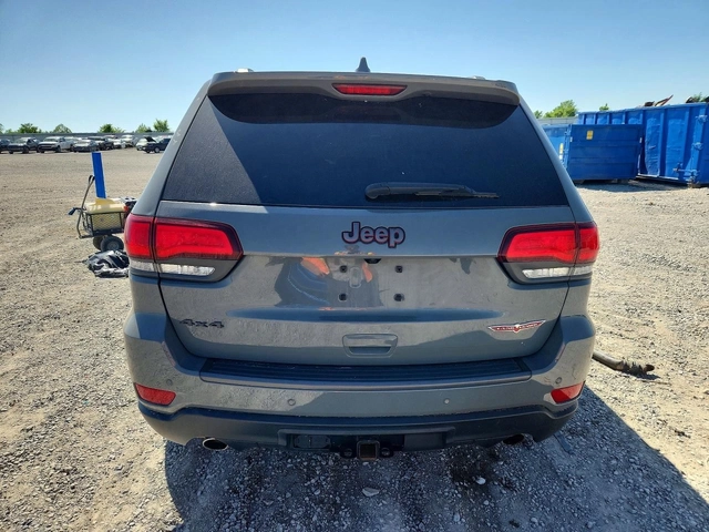 Jeep Grand cherokee TRAILHAWK / 5.7 / ПАНОРАМА / ПОДГРЕВИ - автомобили, коли, обяви за нови и употребявани 4