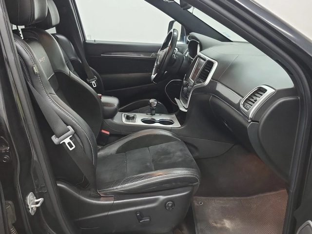 Jeep Grand cherokee SRT/6.4/AWD/CARFAX/АВТО КРЕДИТ - автомобили, коли, обяви за нови и употребявани 9