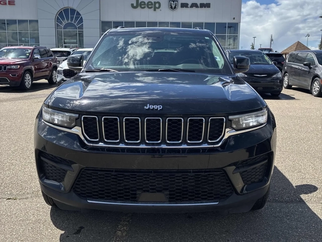 Jeep Grand cherokee Laredo * CARFAX * АВТО КРЕДИТ * - автомобили, коли, обяви за нови и употребявани 1