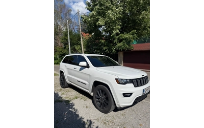 jeep-grand-cherokee - 2