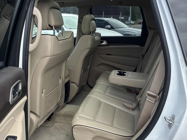 Jeep Grand cherokee Overland * CARFAX * АВТО КРЕДИТ * - автомобили, коли, обяви за нови и употребявани 8