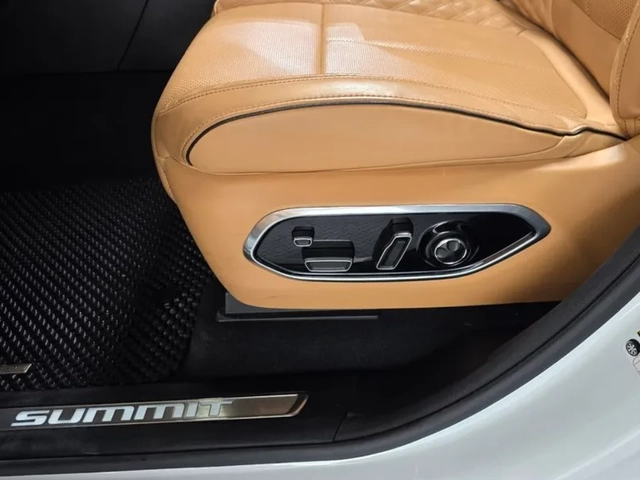 Jeep Grand Cherokee SUMMIT | RESERVE | MASSAGE | NIGHT VISION | FULL - автомобили, коли, обяви за нови и употребявани 5