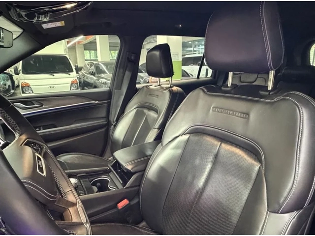 Jeep Grand Cherokee OVERLAND | ХЕД ЪП | ПОДГРЕВИ* ОБДУХВАНЕ | 360 - автомобили, коли, обяви за нови и употребявани 7