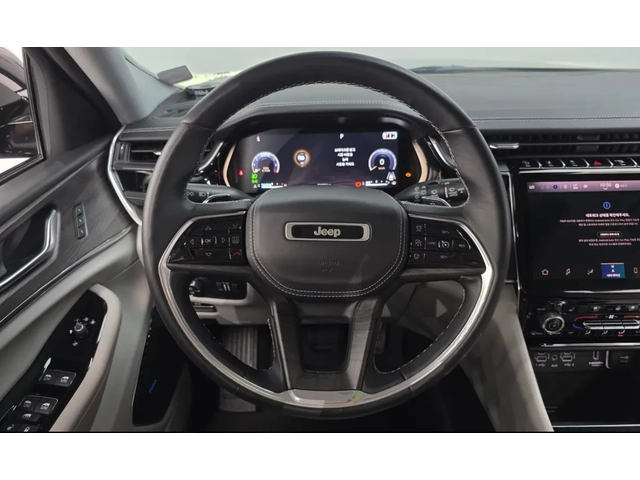 Jeep Grand Cherokee OVERLAND | ХЕД ЪП | ПОДГРЕВИ* ОБДУХВАНЕ | 360 - автомобили, коли, обяви за нови и употребявани 6