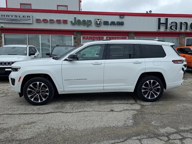 Jeep Grand cherokee L| OVERLAND| ПРЕДСТАВИТЕЛСТВО| ЛИЗИНГ| PANO| ОБДУХ - автомобили, коли, обяви за нови и употребявани 1