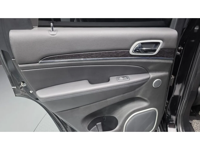 Jeep Grand cherokee Summit* H/K* Обдух* Pano* Крайна цена* - автомобили, коли, обяви за нови и употребявани 6