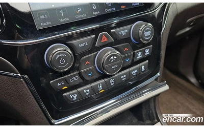 Jeep Grand cherokee 3.6 / OVERLAND / ОБДУХ / PANO / DISTRONIC / ВЪЗДУХ - автомобили, коли, обяви за нови и употребявани 12