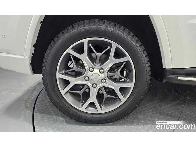 Jeep Grand cherokee 3.6 / OVERLAND / ОБДУХ / PANO / DISTRONIC / ВЪЗДУХ - автомобили, коли, обяви за нови и употребявани 4