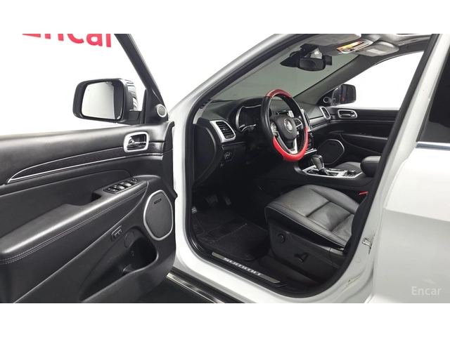 Jeep Grand cherokee 3.6* V6* 8ZF* SUMMIT* ДИСТРОНИК* ОБДУХВАНЕ* LANE* - автомобили, коли, обяви за нови и употребявани 4