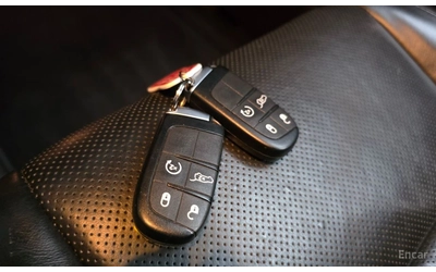 Jeep Grand cherokee 3.6* V6* 8ZF* ПОДГРЕВ* ОБДУХВАНЕ* МЪРТВА* ТОЧКА* К - автомобили, коли, обяви за нови и употребявани 15