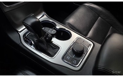 Jeep Grand cherokee 3.6* V6* 8ZF* ПОДГРЕВ* ОБДУХВАНЕ* МЪРТВА* ТОЧКА* К - автомобили, коли, обяви за нови и употребявани 9