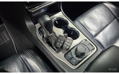 Jeep Grand cherokee 3.6* V6* 8ZF* 80TH* ANNIVERSARY* ОБДУХВАНЕ* ДИСТРО - автомобили, коли, обяви за нови и употребявани 10